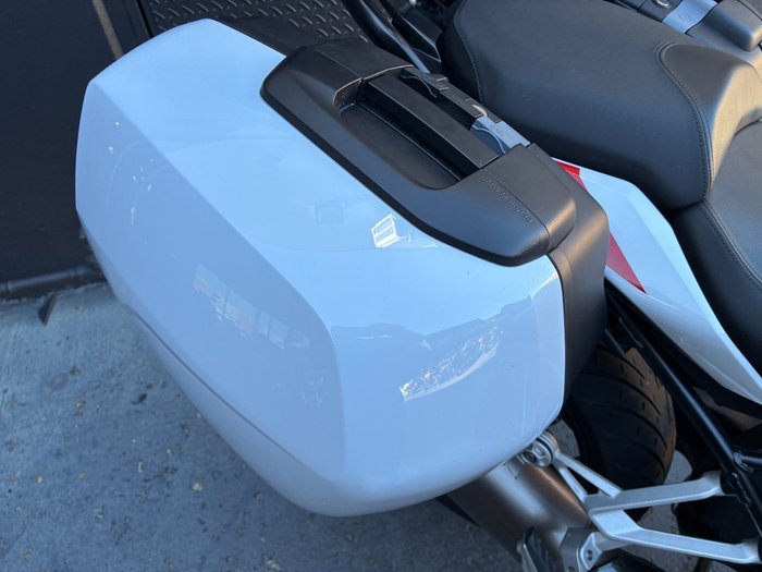 2024 BMW Motorrad R 1250 RS RED/WHITE
