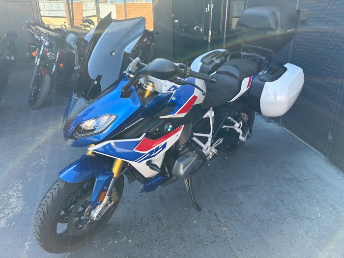 2024 BMW Motorrad R 1250 RS RED/WHITE