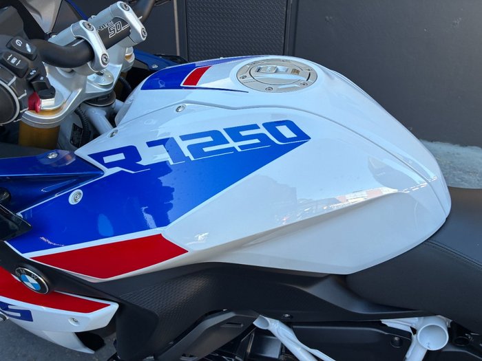 2024 BMW Motorrad R 1250 RS RED/WHITE