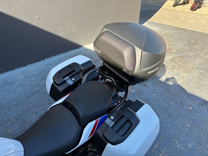 2024 BMW Motorrad R 1250 RS RED/WHITE