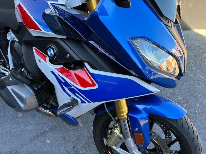 2024 BMW Motorrad R 1250 RS RED/WHITE