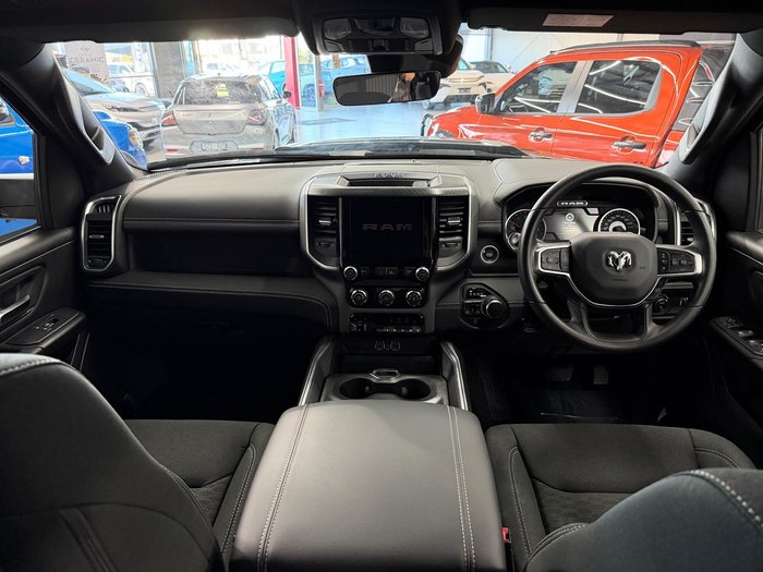 2026 RAM 1500 Express Black Edition Hurricane SO