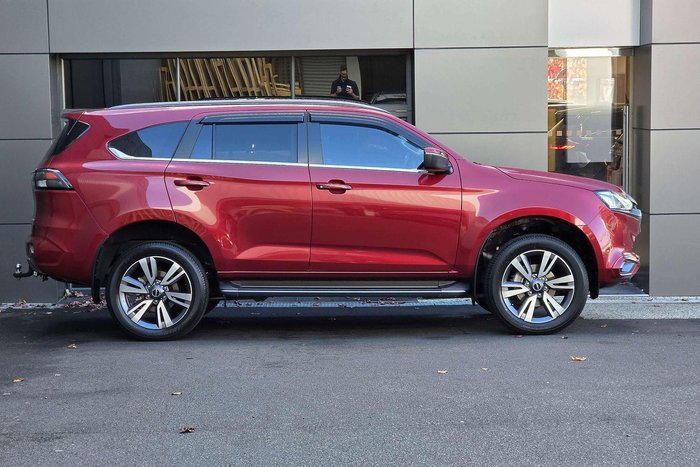 2023 Isuzu MU-X LS-T