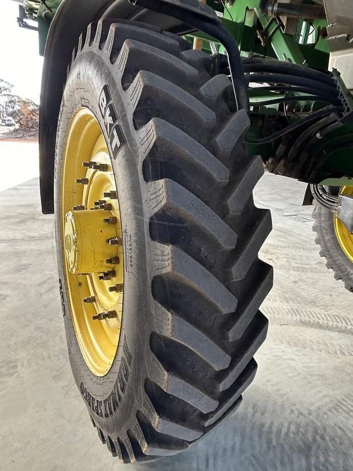 2015 John Deere R4045 Sp Sprayer
