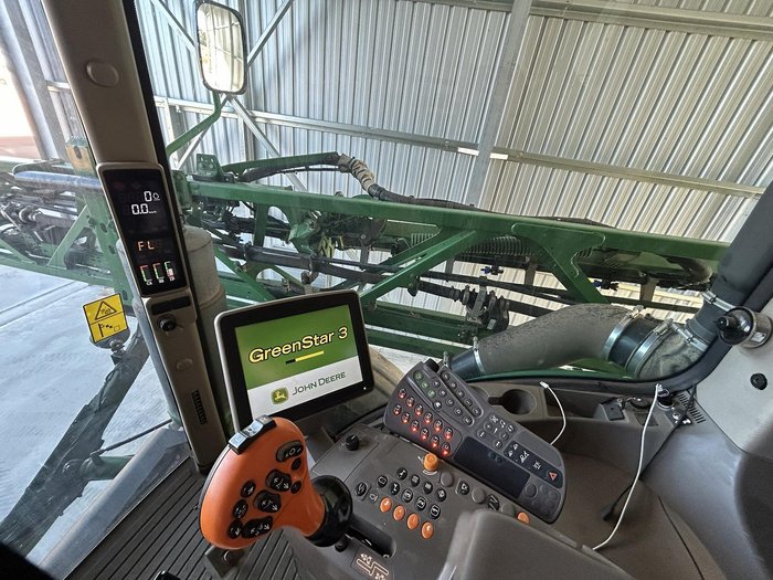 2015 John Deere R4045 Sp Sprayer