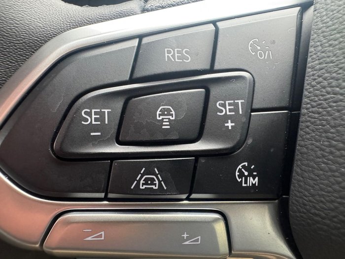2025 Volkswagen Transporter TDI390 Lite
