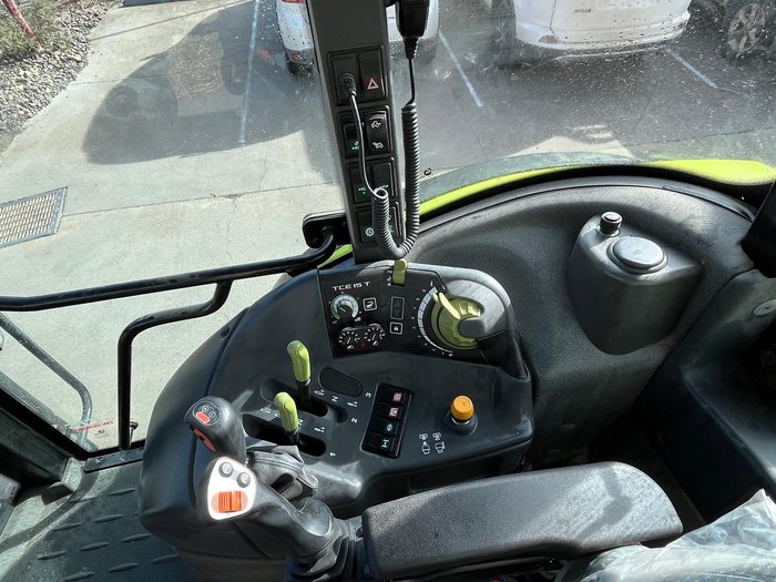 CLAAS Arion 430 Cab Tractor