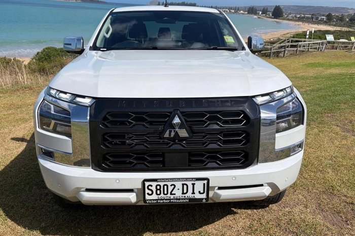 2025 Mitsubishi Triton GLS