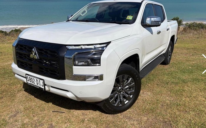 2025 Mitsubishi Triton GLS