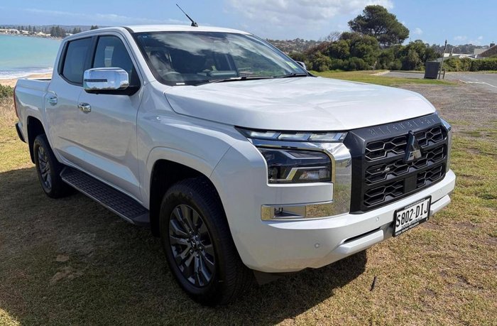 2025 Mitsubishi Triton GLS