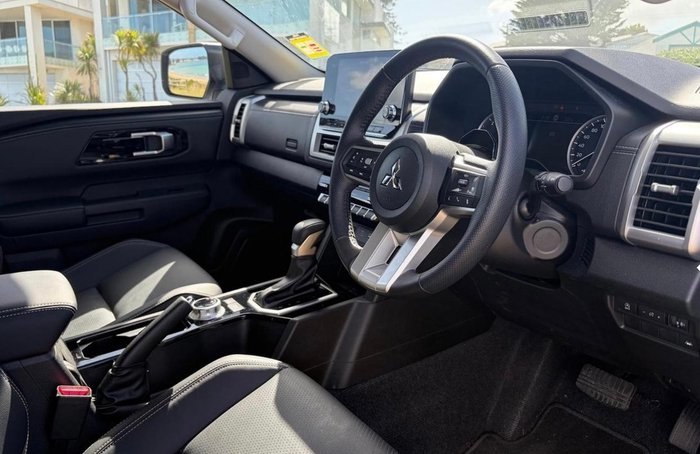 2025 Mitsubishi Triton GLS