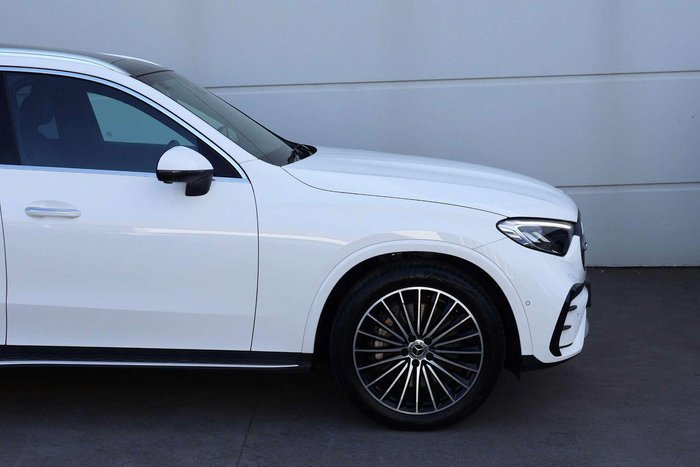 2025 Mercedes-Benz GLC-Class GLC300