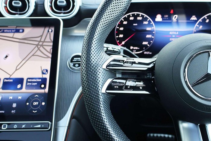 2025 Mercedes-Benz GLC-Class GLC300