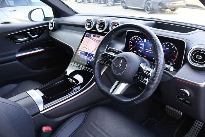 2025 Mercedes-Benz GLC-Class GLC300
