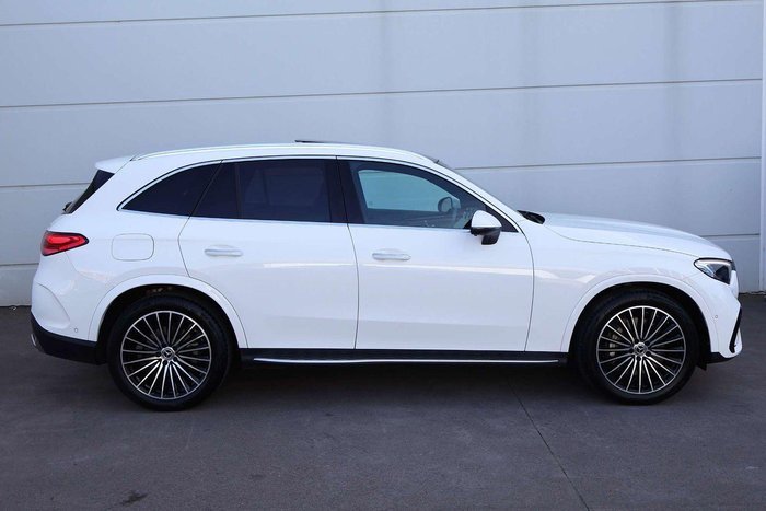 2025 Mercedes-Benz GLC-Class GLC300