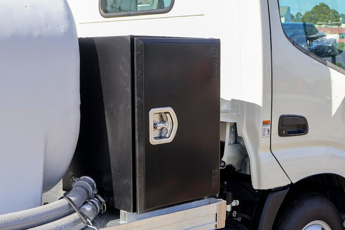 2025 Hino 300 Series