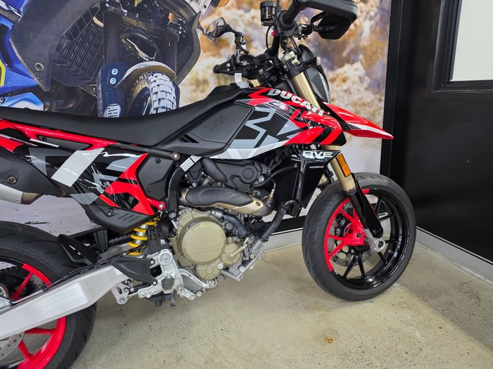 2025 DUCATI HYPERMOTARD MONO RVE RED