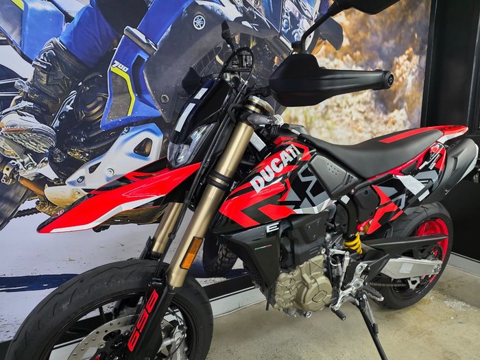 2025 DUCATI HYPERMOTARD MONO RVE RED