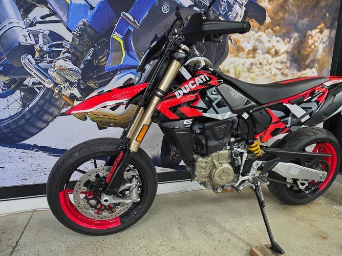 2025 DUCATI HYPERMOTARD MONO RVE RED