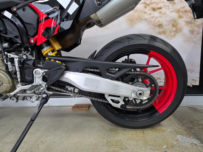 2025 DUCATI HYPERMOTARD MONO RVE RED