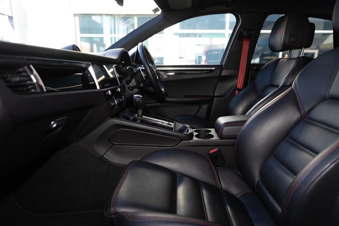 2021 Porsche Macan GTS