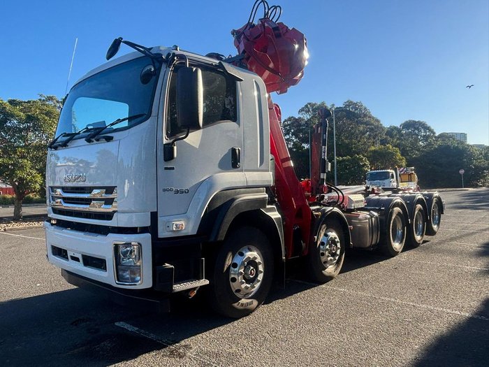 2025 Isuzu F Series