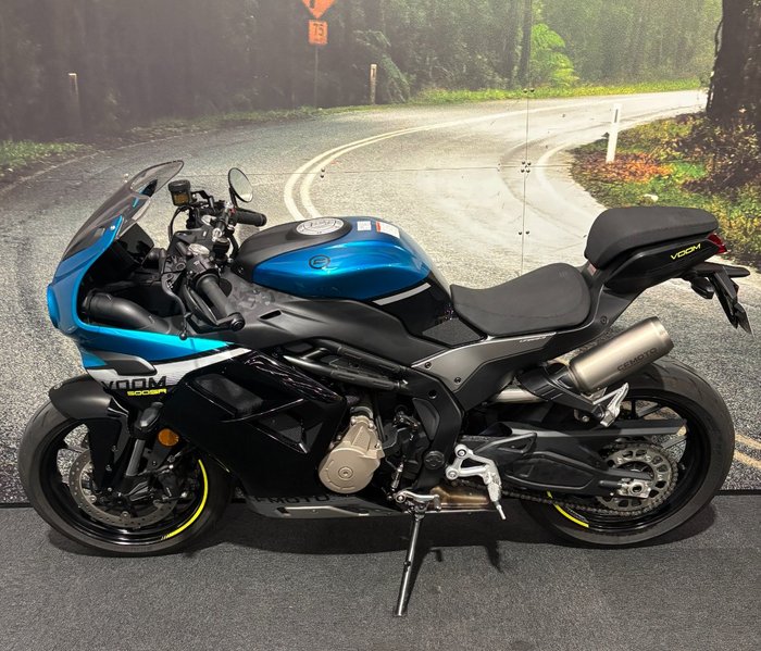 2025 CFMOTO 2025 CF MOTO 500CC 500SR VOOM ABS Zephyr Blue
