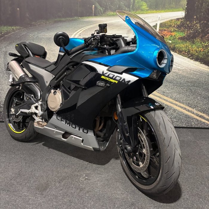 2025 CFMOTO 2025 CF MOTO 500CC 500SR VOOM ABS Zephyr Blue