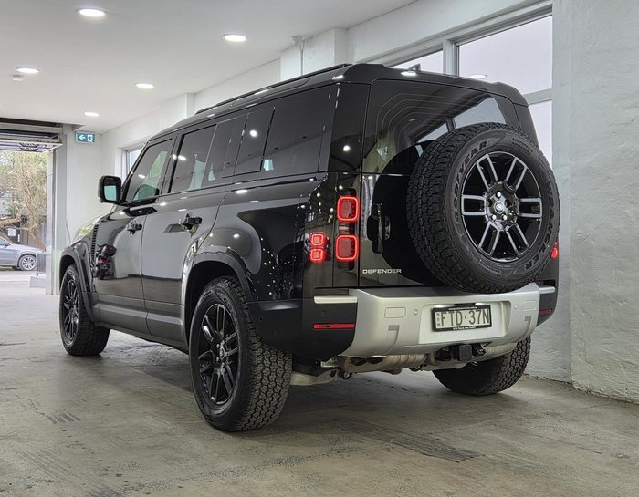 2025 Land Rover Defender 110 D250 S