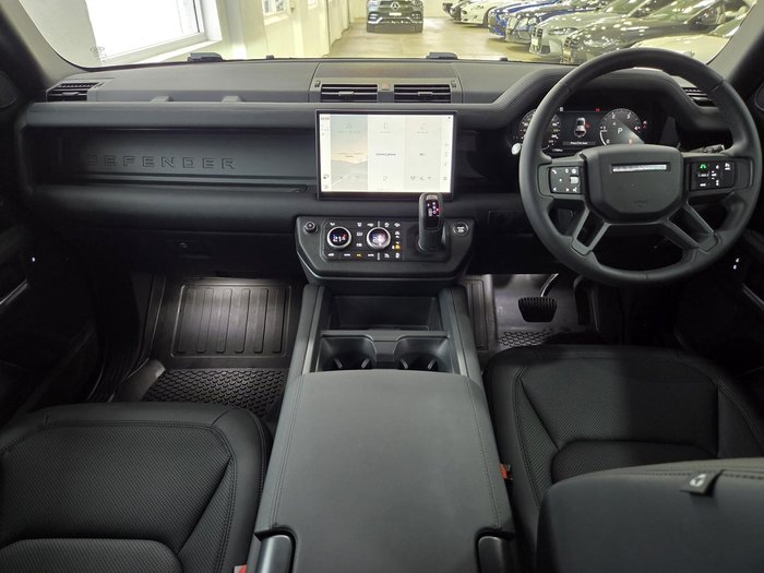 2025 Land Rover Defender 110 D250 S