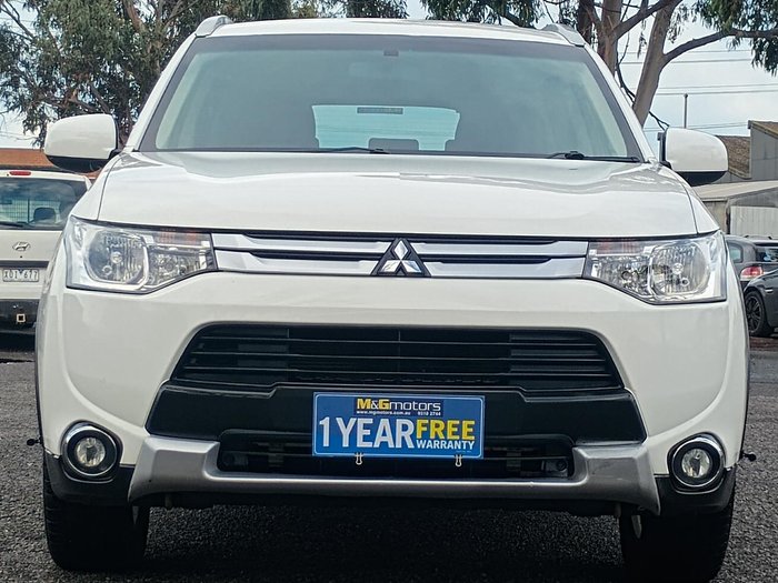 2014 Mitsubishi Outlander ES