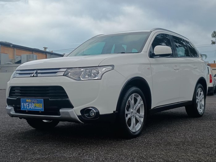 2014 Mitsubishi Outlander ES