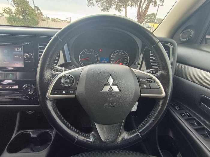 2014 Mitsubishi Outlander ES