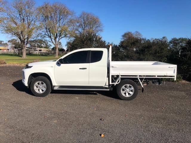2022 Mitsubishi Triton GLX+