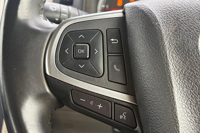 2021 Toyota Hiace Commuter