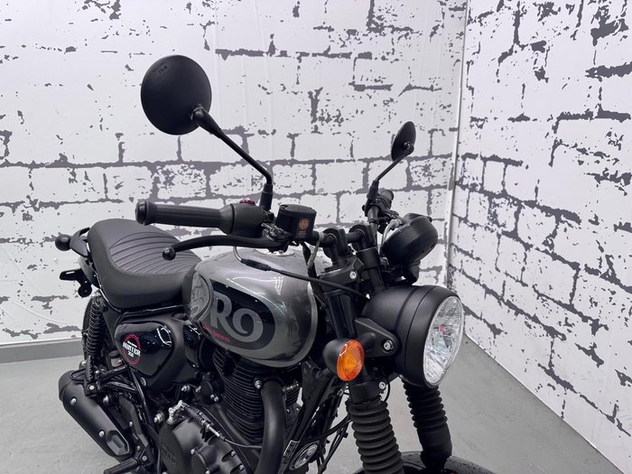 2024 Royal Enfield Hunter 350 Hunter Grey