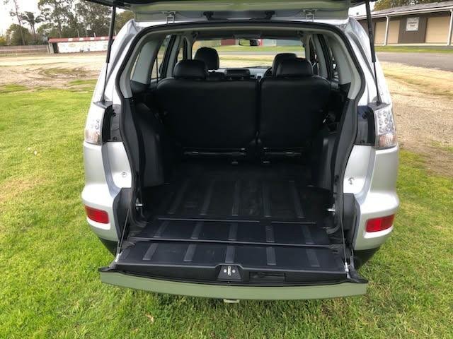 2012 Mitsubishi Outlander LS