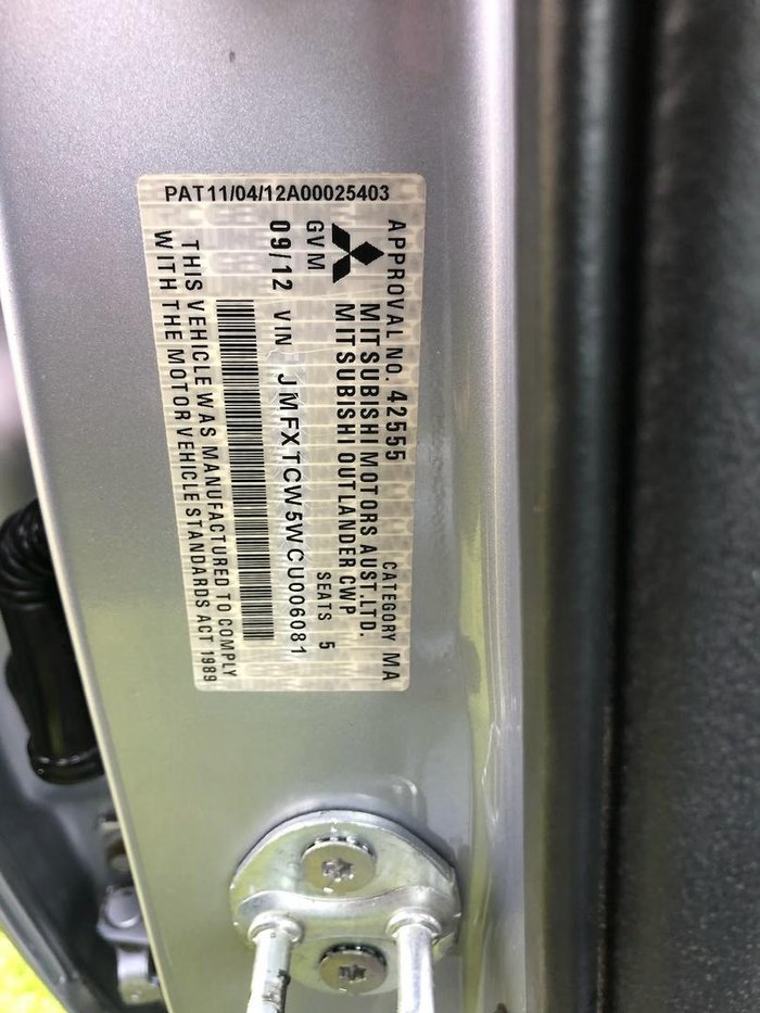 2012 Mitsubishi Outlander LS