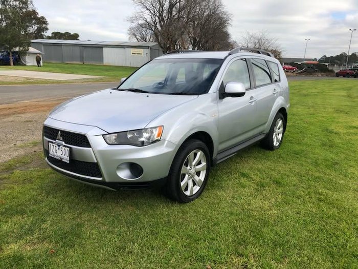 2012 Mitsubishi Outlander LS