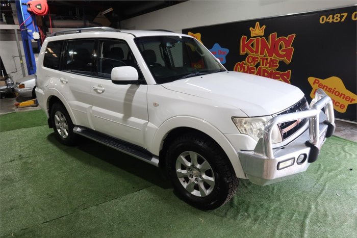 2013 Mitsubishi Pajero