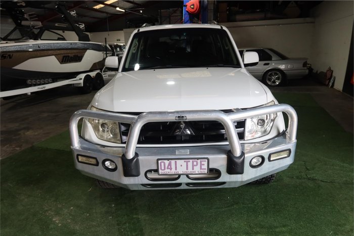 2013 Mitsubishi Pajero GLX-R