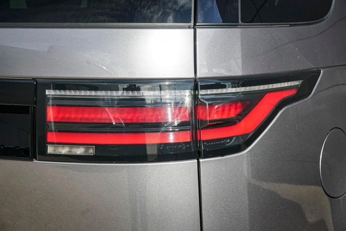 2024 Land Rover Discovery P360 Dynamic SE
