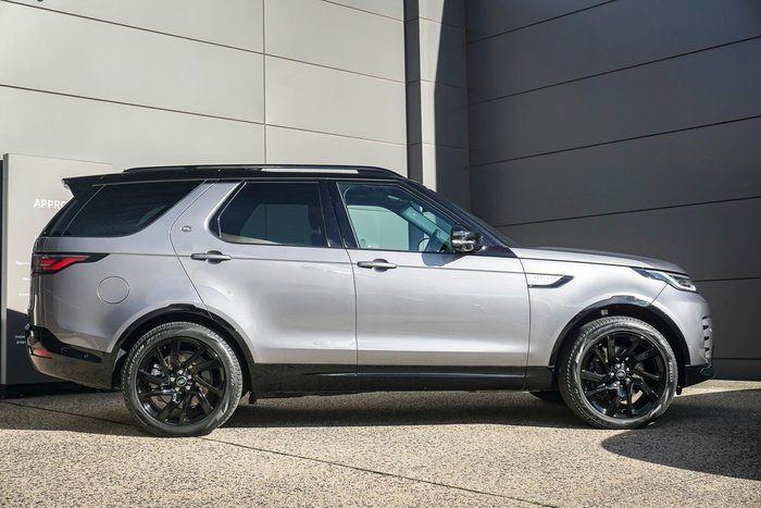 2024 Land Rover Discovery P360 Dynamic SE