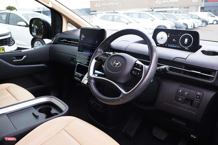 2021 Hyundai STARIA Highlander