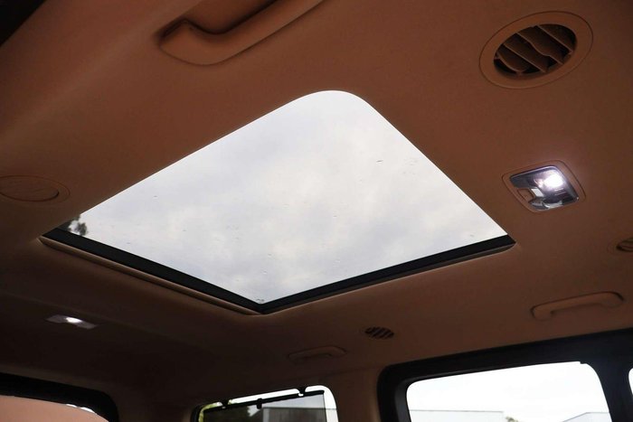 2021 Hyundai STARIA Highlander
