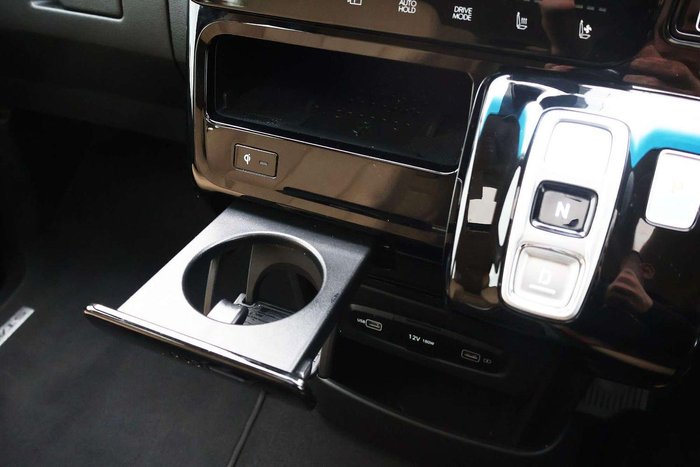2021 Hyundai STARIA Highlander
