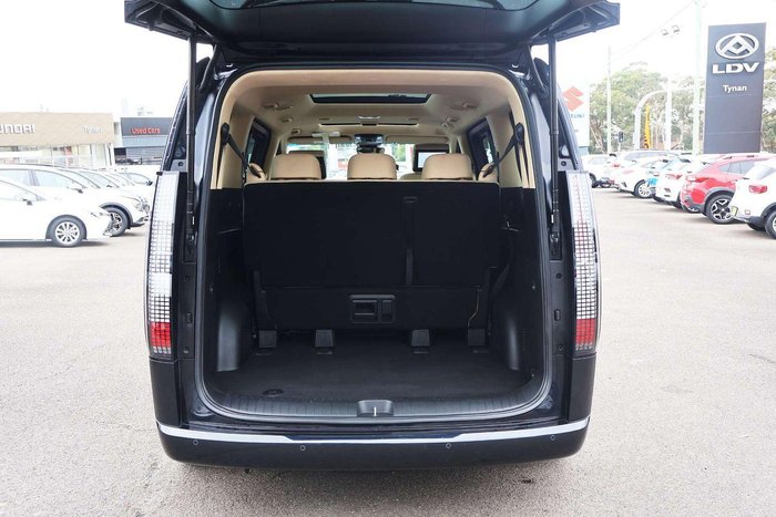 2021 Hyundai STARIA Highlander