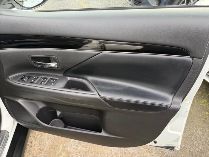 2018 MITSUBISHI OUTLANDER LS 7 SEAT (AWD)