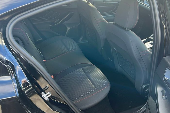 2018 Ford Focus ST-Line