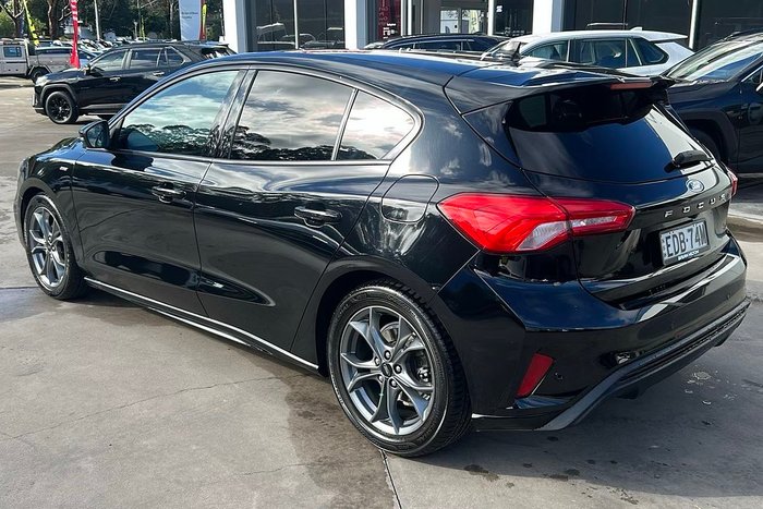 2018 Ford Focus ST-Line